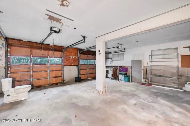 $364,900 | 319 Whispering Hills Drive, East Stroudsburg, PA 18301