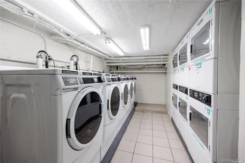 $399,000 | 310 Riverside Boulevard, Unit G2, Long Beach, NY 11561