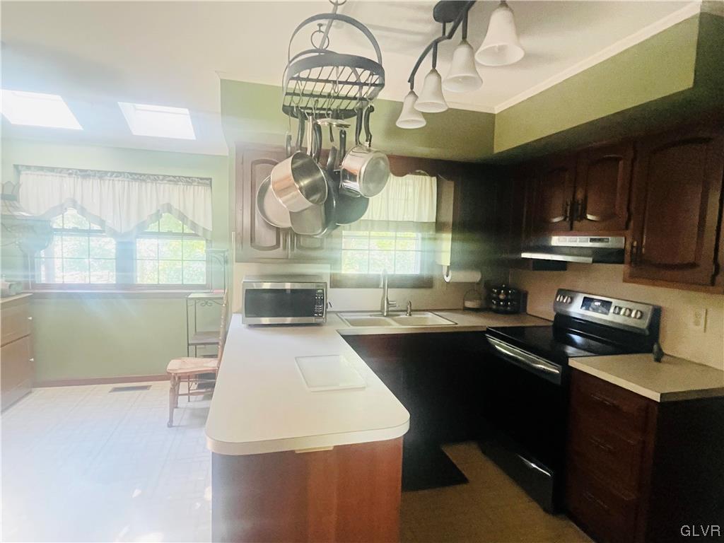 280 Spring Valley Road Easton, PA 18042 - Photo 4 of 33 Gallery Image 4