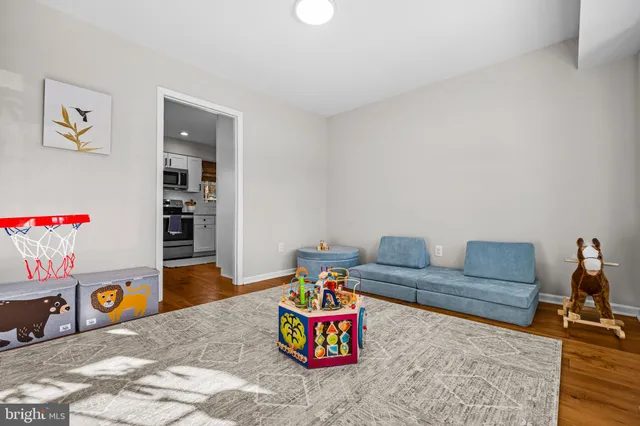 $820,000 | 4103 Meadow Hill Lane, Fairfax, VA 22033