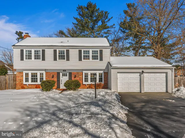 $820,000 | 4103 Meadow Hill Lane, Fairfax, VA 22033