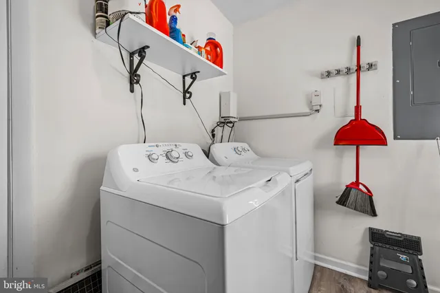 $820,000 | 4103 Meadow Hill Lane, Fairfax, VA 22033