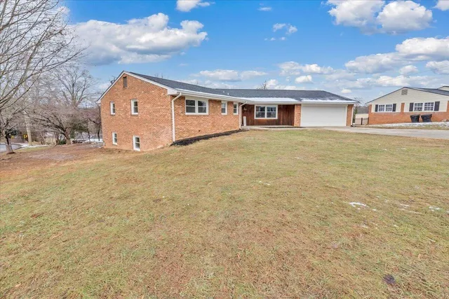 $475,000 | 5257 Luwana Drive, Roanoke, VA 24018