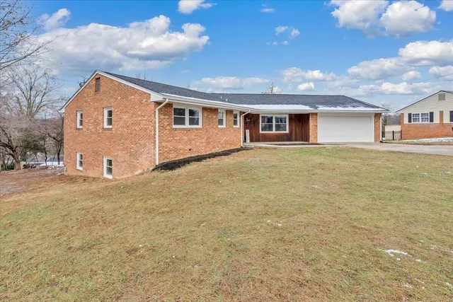$475,000 | 5257 Luwana Drive, Roanoke, VA 24018