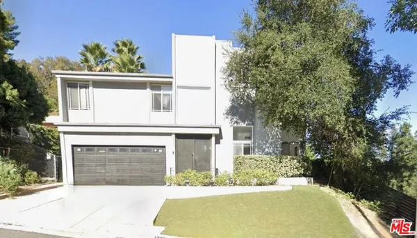 $1,850,000 | 17033 Empanada Place, Encino, CA 91436