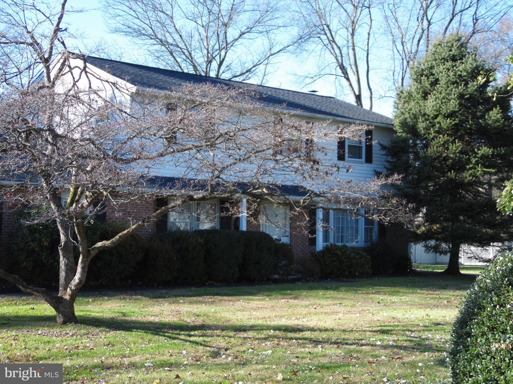 33 Birch Road Malvern, PA 19355 - Photo 5 of 39 Gallery Image 5