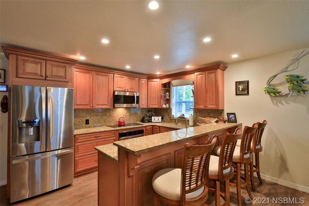 4272 Beacon Light Road Edgewater, FL 32141 - Photo 11 of 26 Gallery Image 11