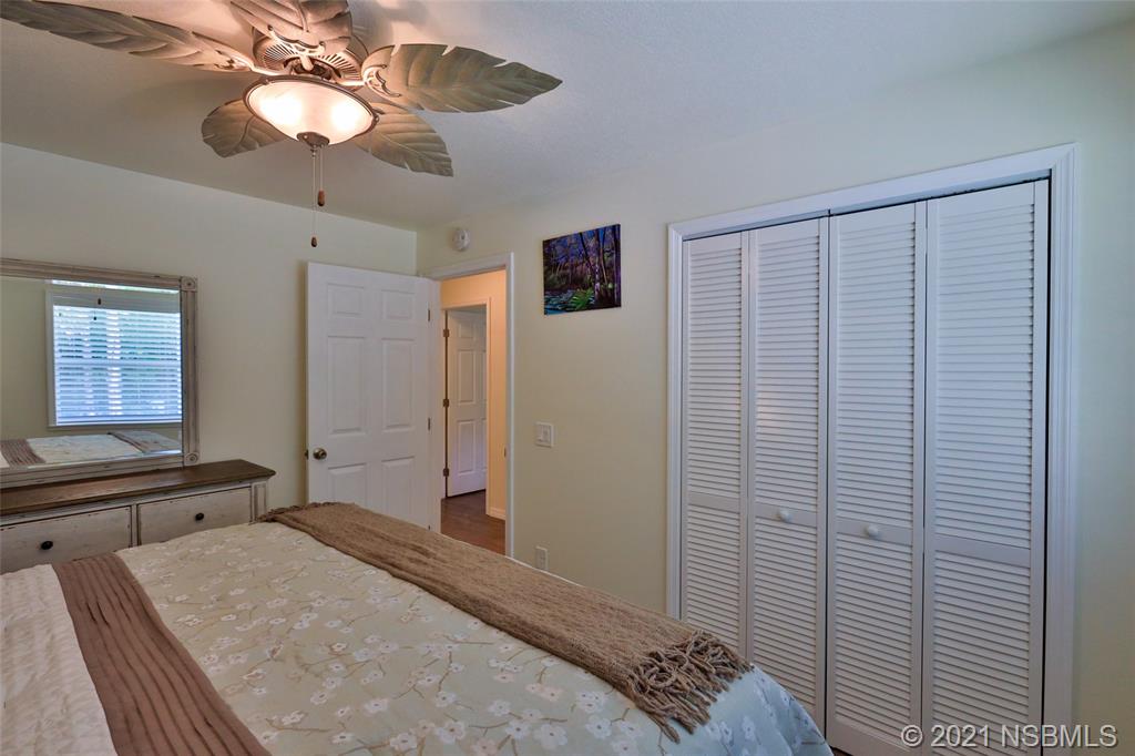 4272 Beacon Light Road Edgewater, FL 32141 - Photo 15 of 26 Gallery Image 15