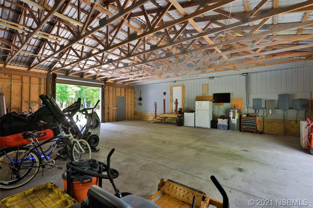4272 Beacon Light Road Edgewater, FL 32141 - Photo 4 of 26 Gallery Image 4