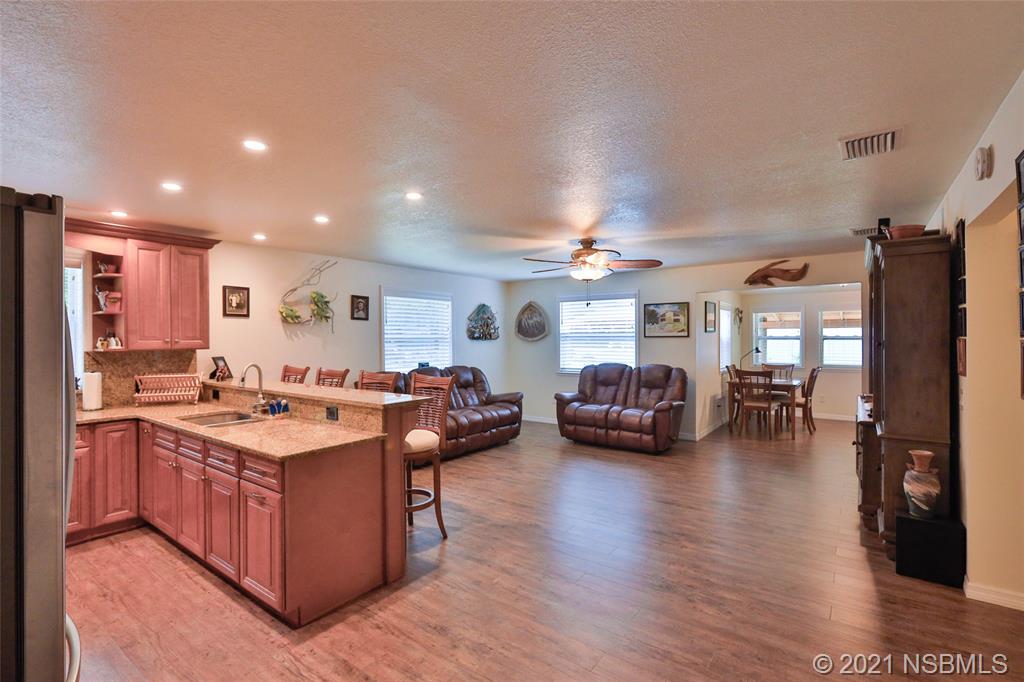4272 Beacon Light Road Edgewater, FL 32141 - Photo 10 of 26 Gallery Image 10