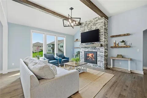 $545,000 | 19415 West 201st Street, Spring Hill, KS 66083