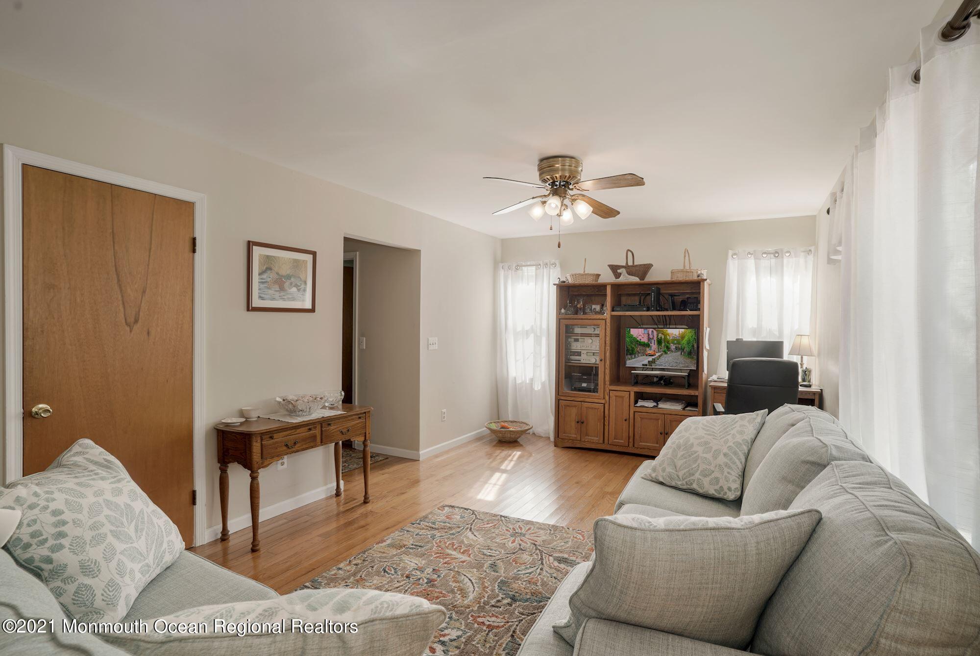 237 Brandon Road Manchester Township, NJ 08759 - Photo 11 of 29 016_237_Brandon_Rd_357021_669797