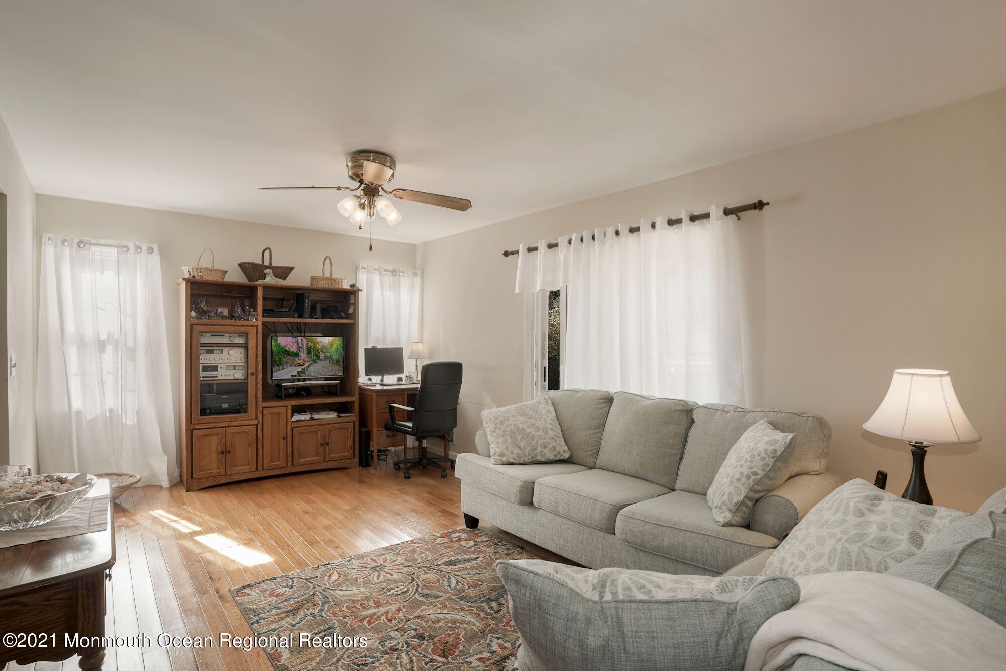237 Brandon Road Manchester Township, NJ 08759 - Photo 10 of 29 015_237_Brandon_Rd_357021_669797