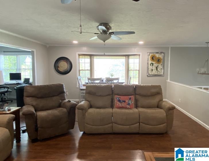 400 Oak Hill Road Anniston, AL 36201 - Photo 4 of 37