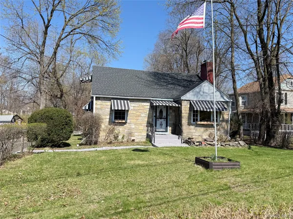 $430,000 | 176 Willow Avenue, Cornwall, NY 12518