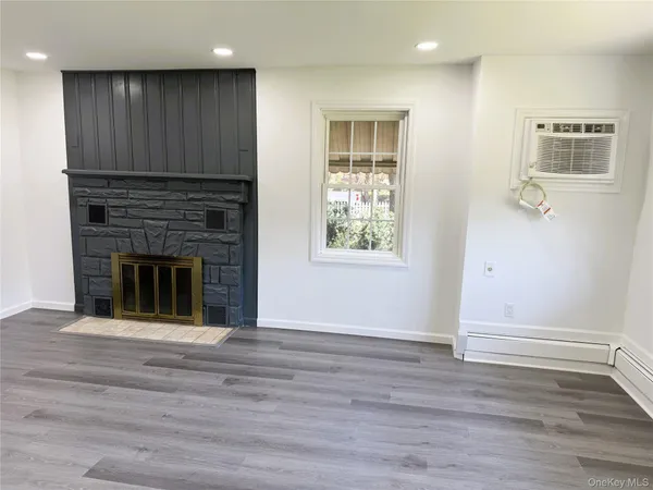 $430,000 | 176 Willow Avenue, Cornwall, NY 12518