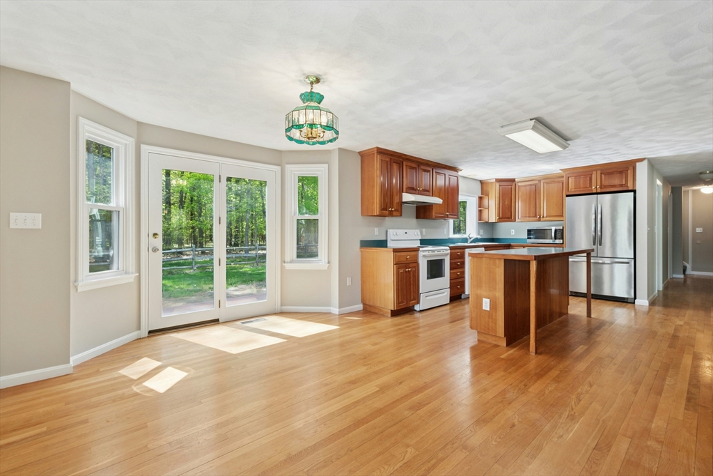 94 Old Right Road Ipswich, MA 01938 - Photo 8 of 42