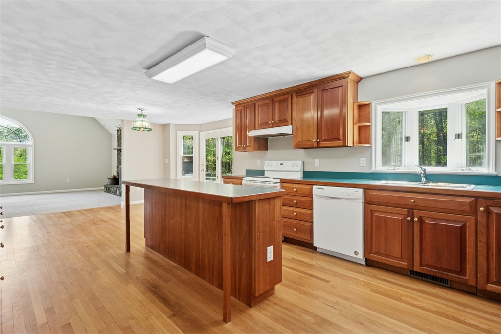 94 Old Right Road Ipswich, MA 01938 - Photo 10 of 42