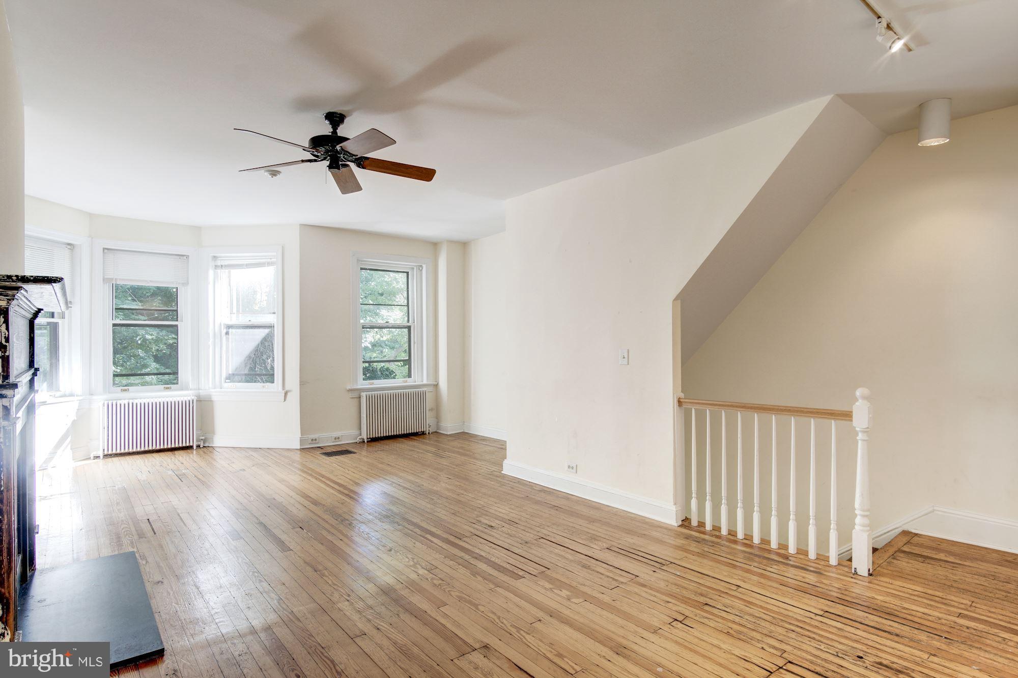 2228 Decatur Place Northwest Washington, DC 20008 - Photo 5 of 20 Living Room