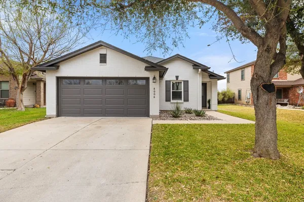 $299,999 | 4006 King's Canyon Drive, Taylor, TX 76574