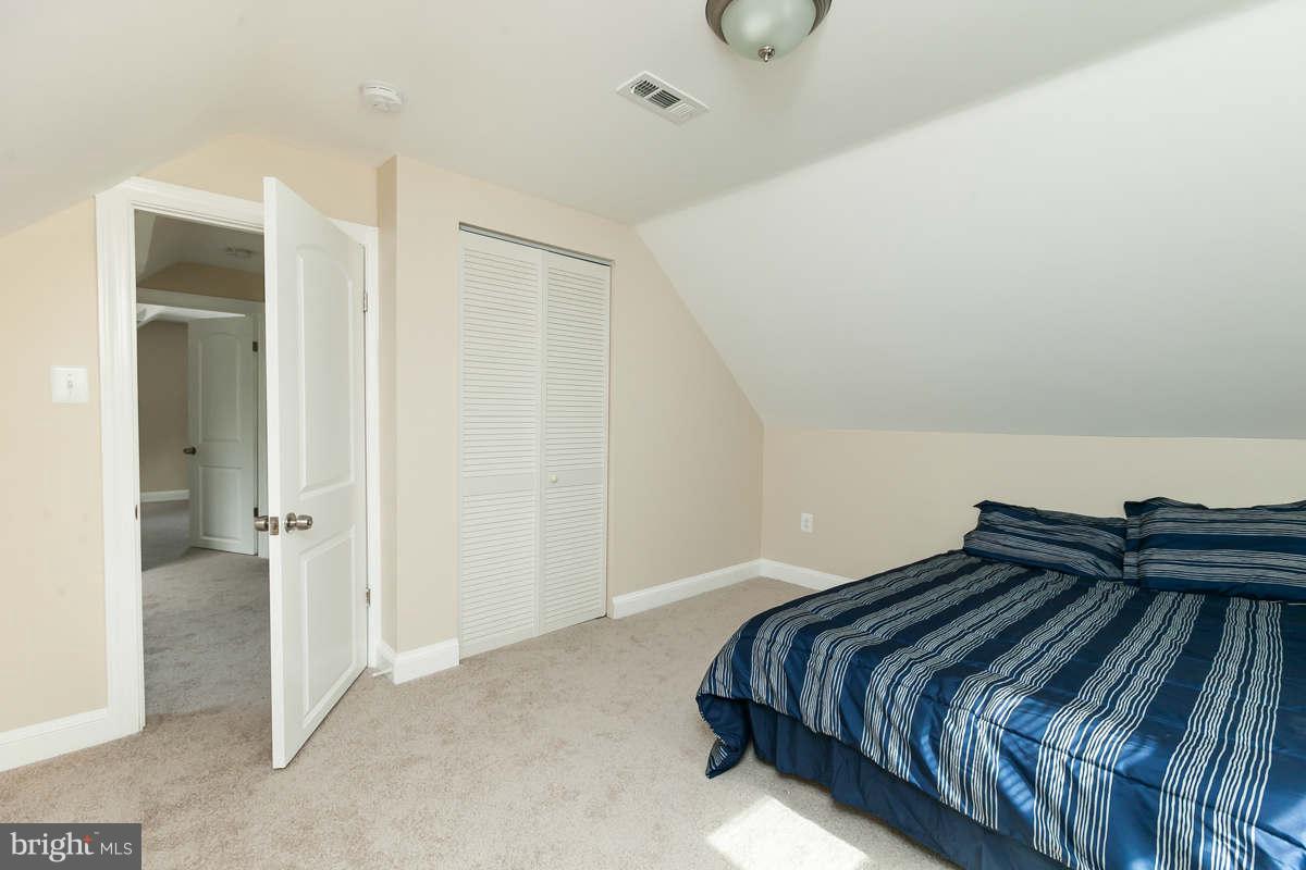 7924 34th Street Rosedale, MD 21237 - Photo 16 of 30 Bedroom