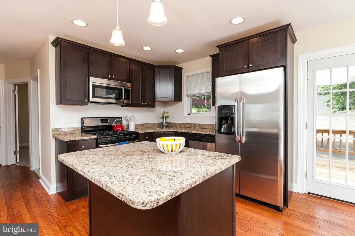 7924 34th Street Rosedale, MD 21237 - Photo 7 of 30 Kitchen