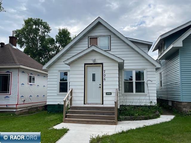 706 Clay Street Eveleth, MN 55734 - Photo 4 of 32