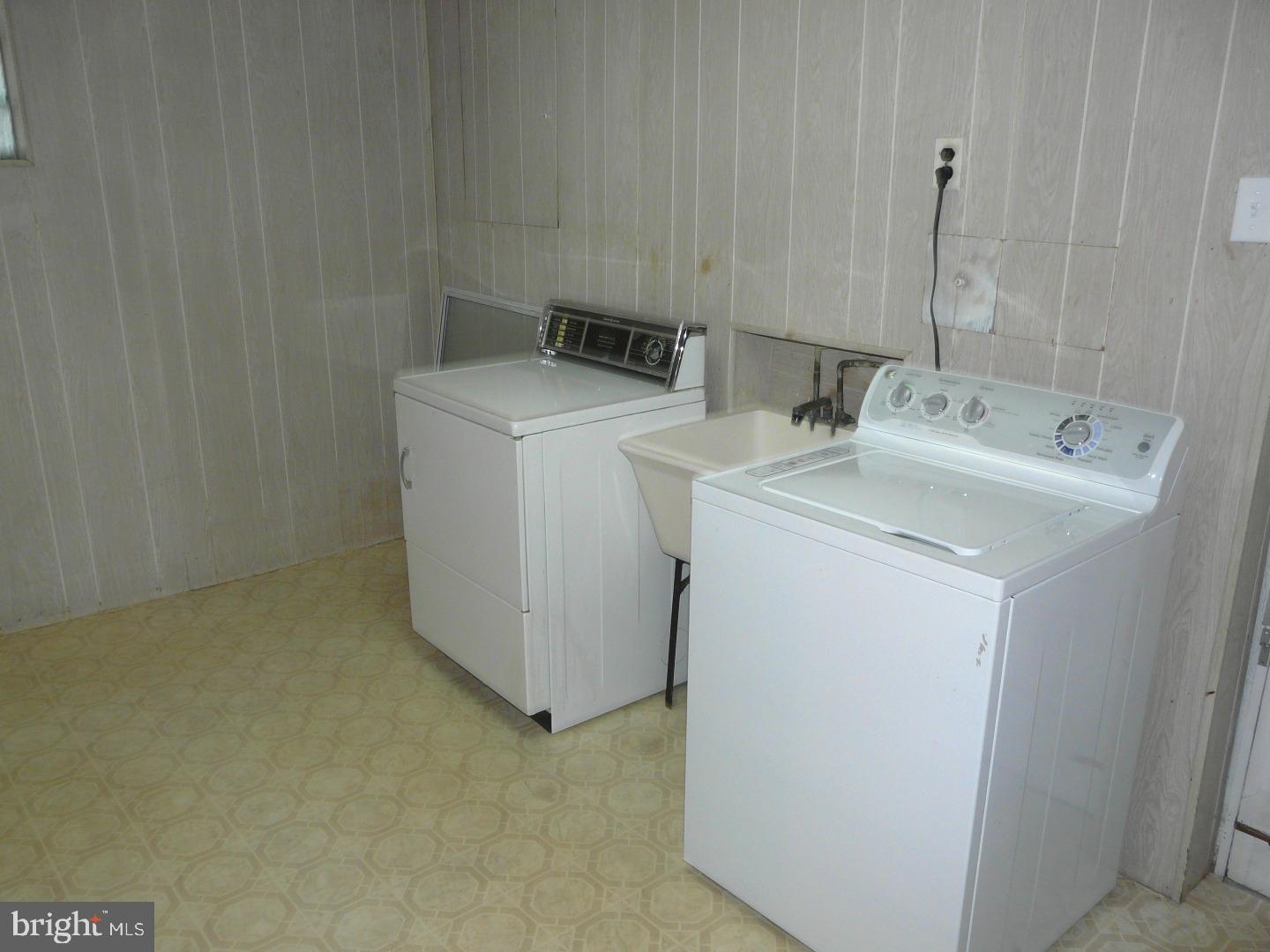 417 Maddock Road Springfield, PA 19064 - Photo 22 of 25 Laundry Room