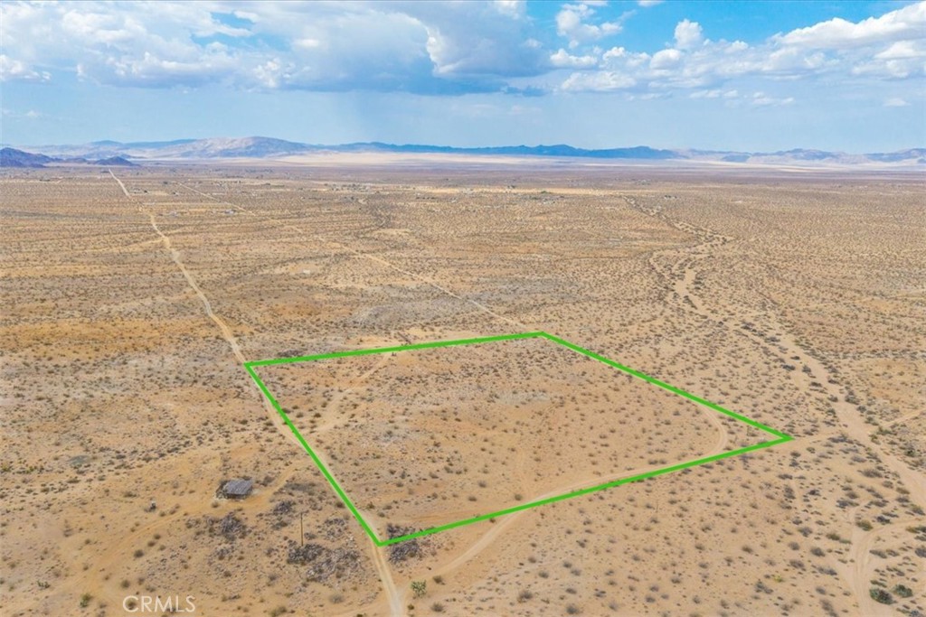 60150 Sharp Terrace Drive Landers, CA 92285 - Photo 25 of 25 a view of an ocean beach