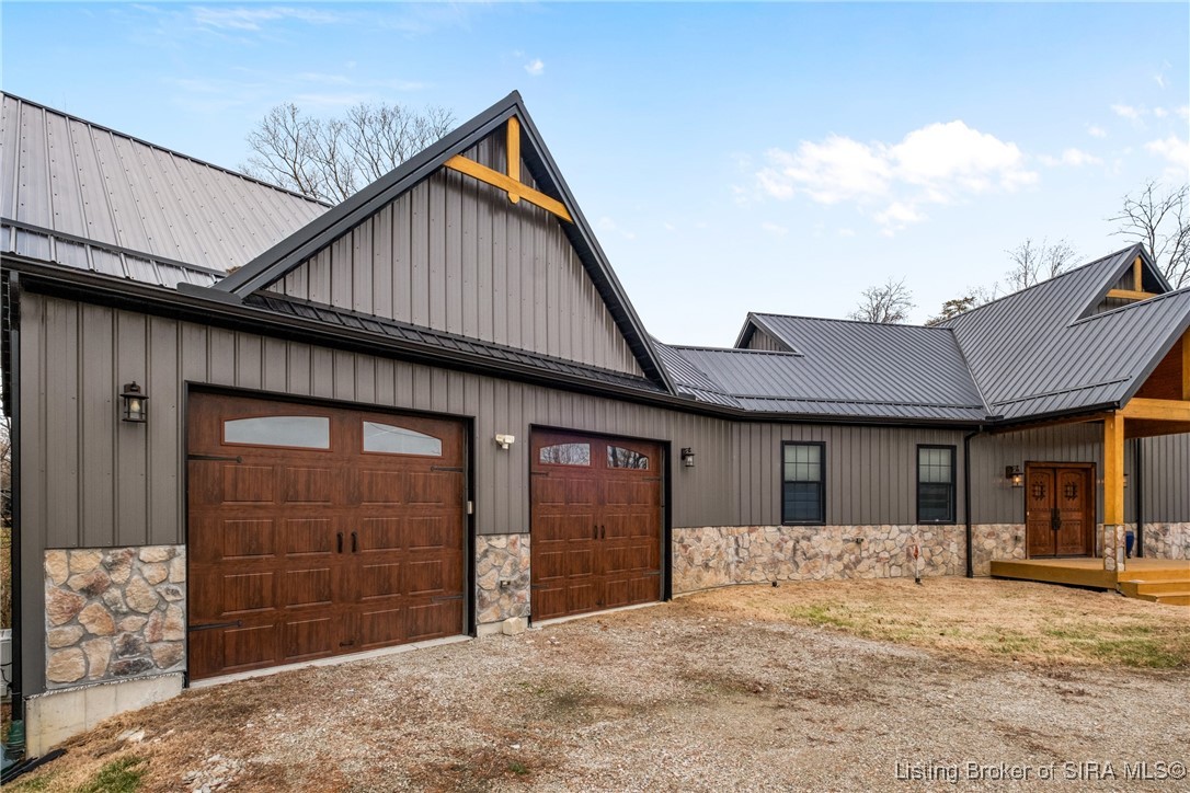 703 Seatick Road Otisco, IN 47163 - Photo 3 of 84 Gallery Image 3