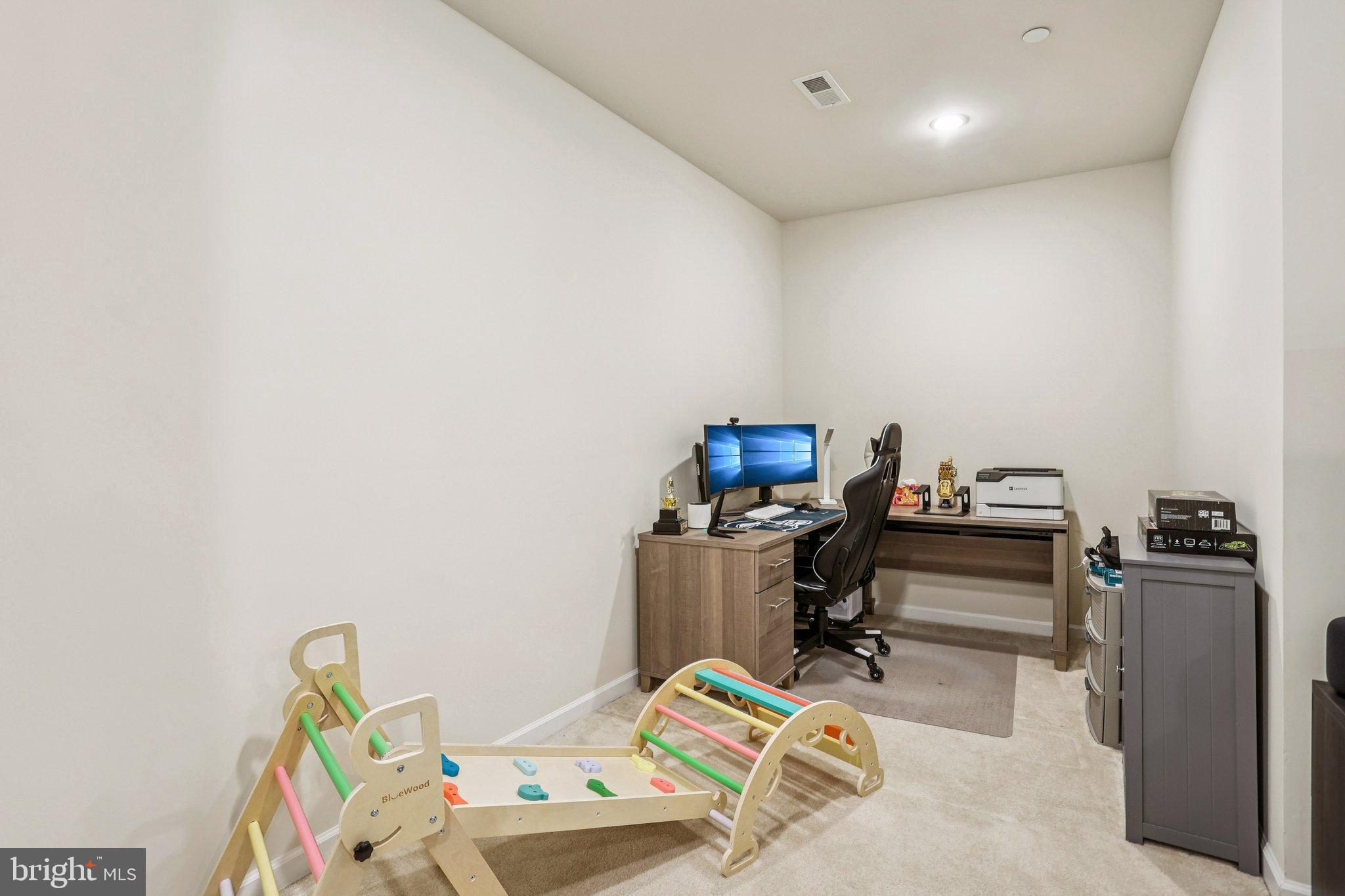 106 A Jay Alley Springfield, PA 19064 - Photo 35 of 44 Versatile space for work and play.