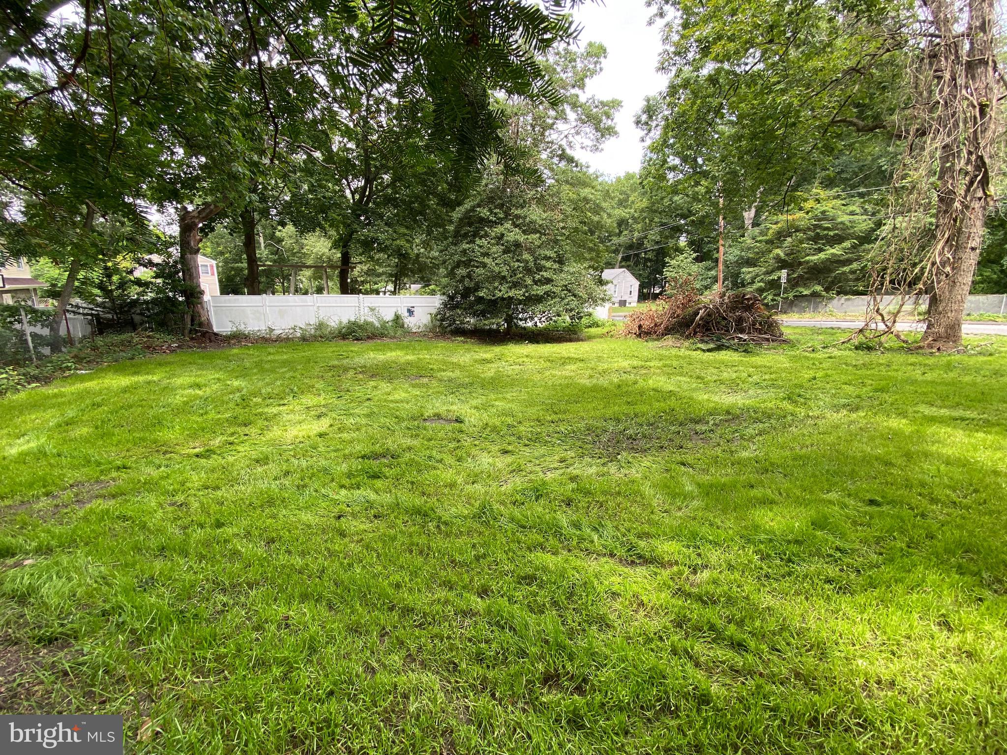 800 West Farms Road Howell, NJ 07731 - Photo 15 of 15 Huge Yard!!!