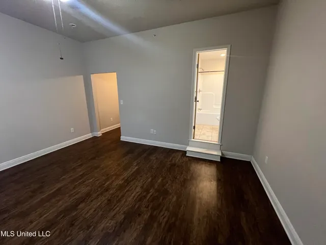 $975 | 100 Elizabeth Street, Unit E, Picayune, MS 39466