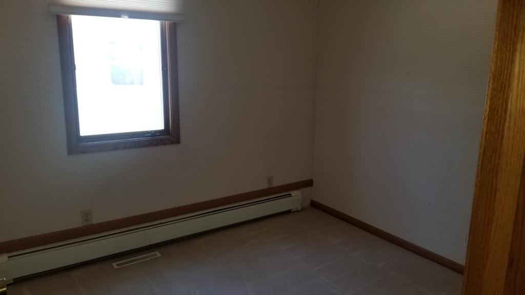 2045 15th Street Southeast Rochester, MN 55904 - Photo 5 of 9