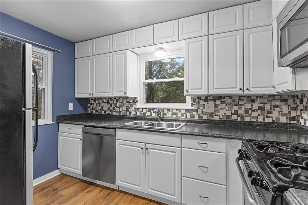 2442 Willowbrook Road Pittsburgh, PA 15241 - Photo 7 of 20 Gallery Image 7