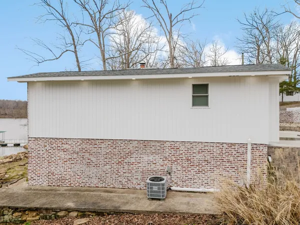 $499,000 | 2930 Egyptian Hills Drive, Creal Springs, IL 62922