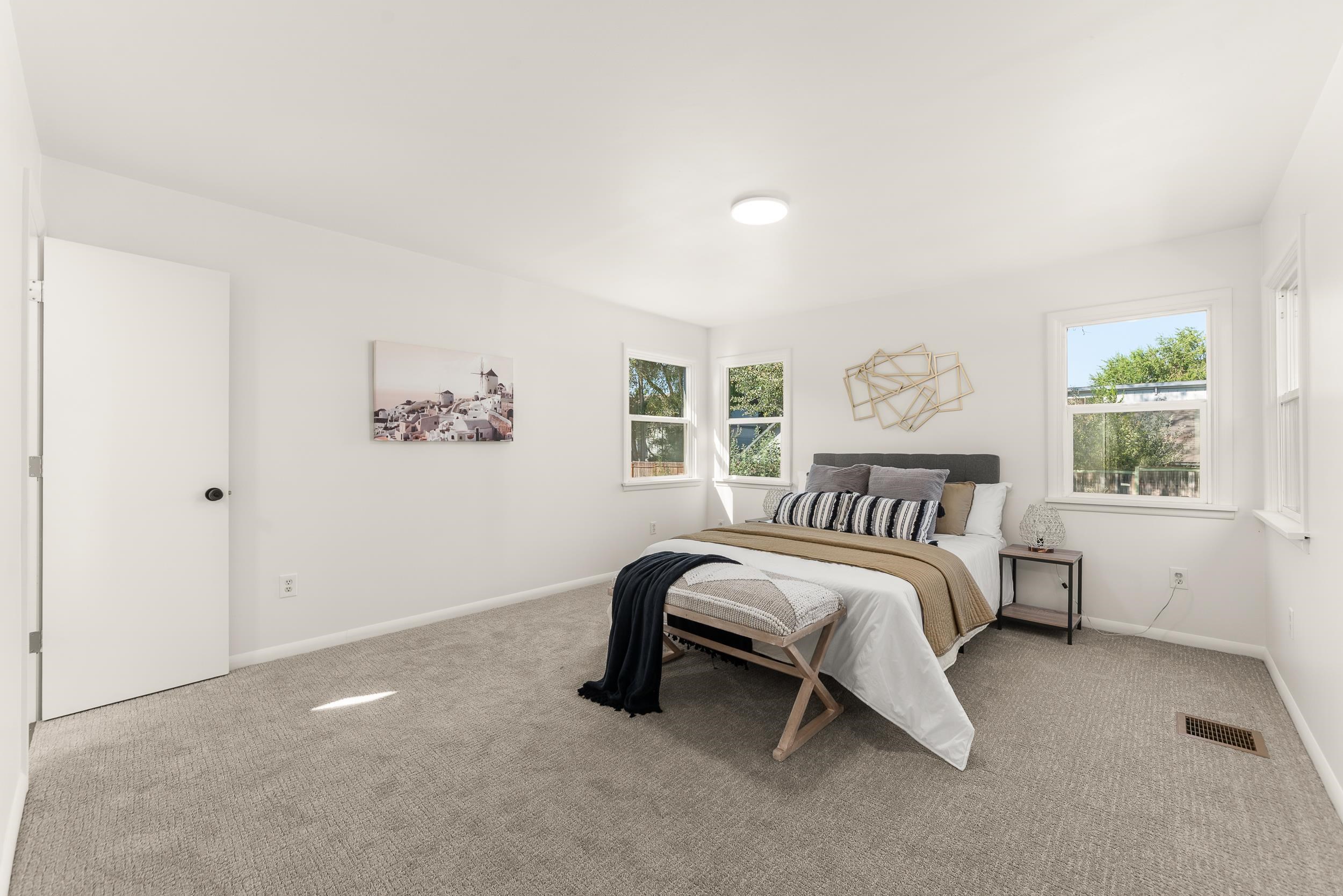 9817 North Colfax Road Spokane, WA 99218 - Photo 10 of 50 Gallery Image 10