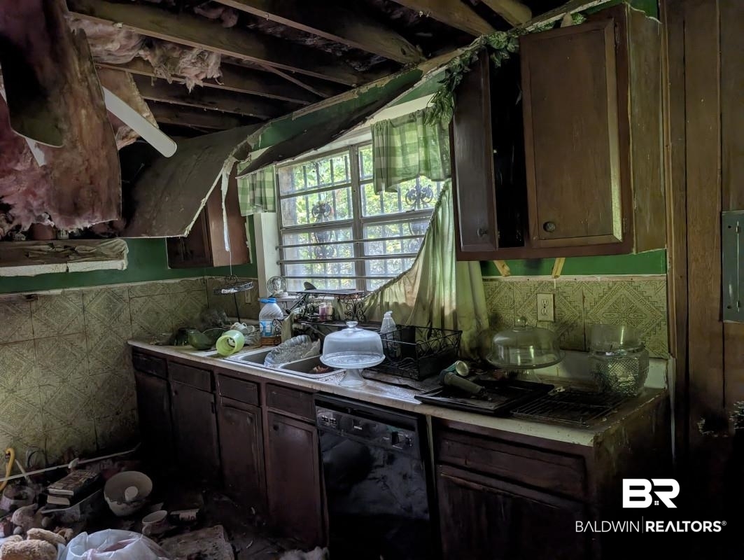 1722 McCants Avenue Mobile, AL 36610 - Photo 3 of 6 Image quality insufficient for description