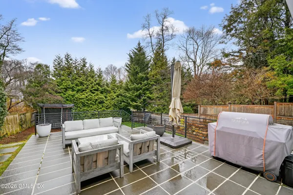 $3,295,000 | 22 Wescott Street, Riverside, CT 06878