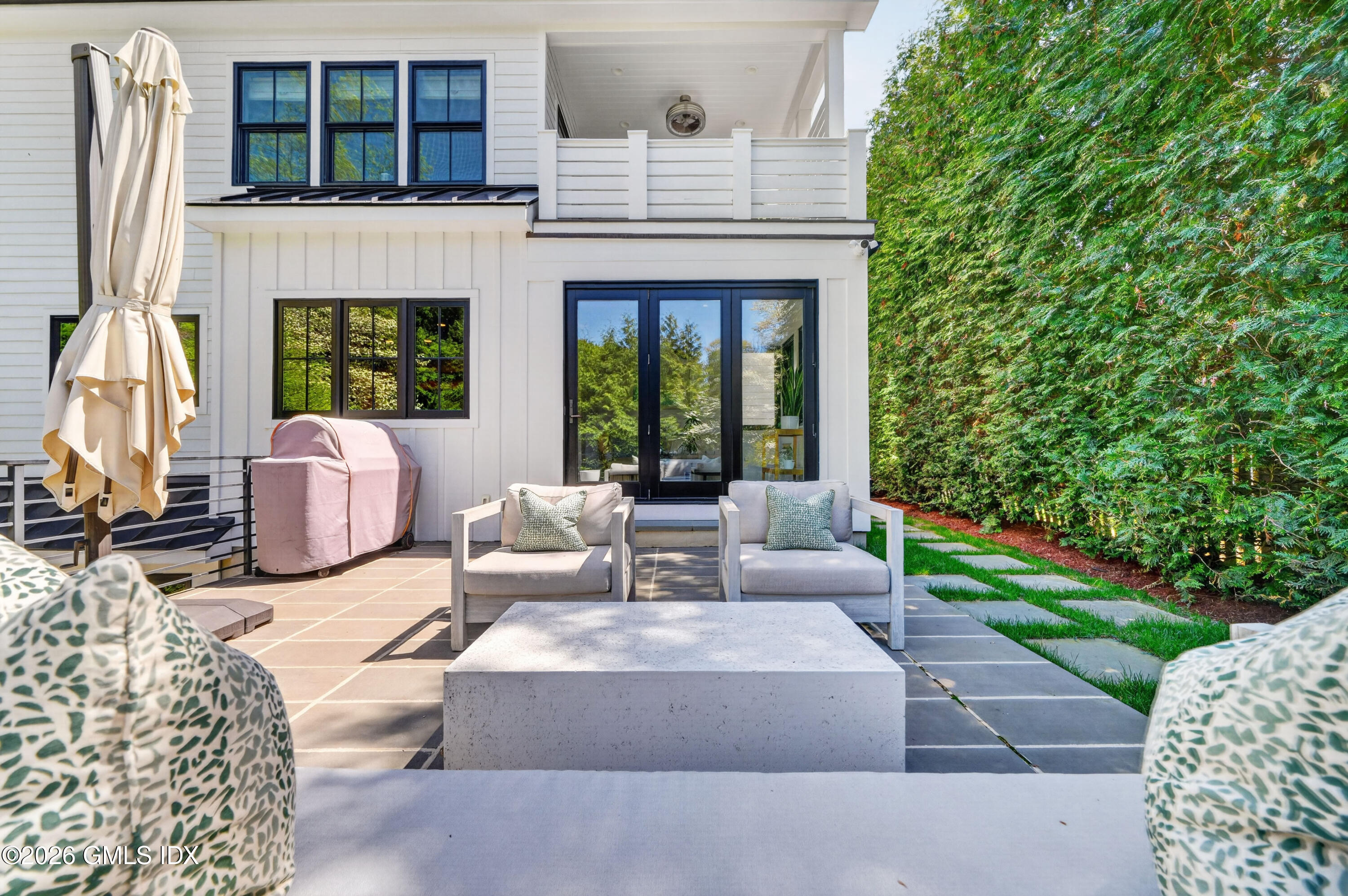 22 Wescott Street Riverside, CT 06878 - Photo 12 of 40 081-DSC00052