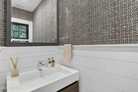 $3,295,000 | 22 Wescott Street, Riverside, CT 06878