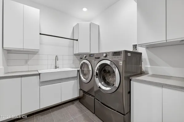 $3,295,000 | 22 Wescott Street, Riverside, CT 06878