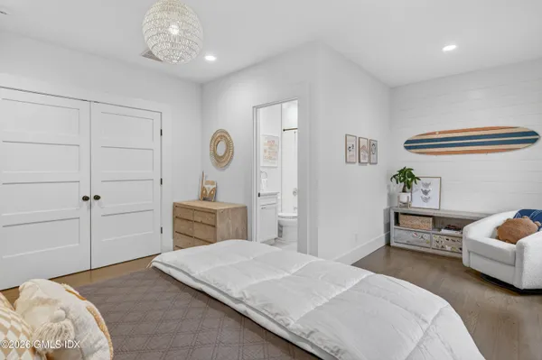 $3,295,000 | 22 Wescott Street, Riverside, CT 06878