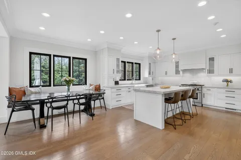 $3,295,000 | 22 Wescott Street, Riverside, CT 06878