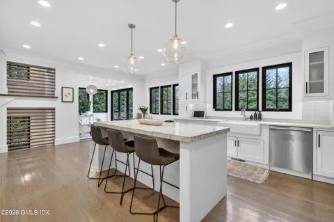 $3,295,000 | 22 Wescott Street, Riverside, CT 06878