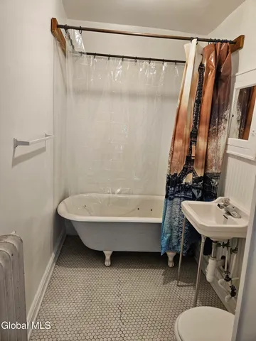 $1,100 | 578 Madison Avenue, Unit 3R, Albany, NY 12208