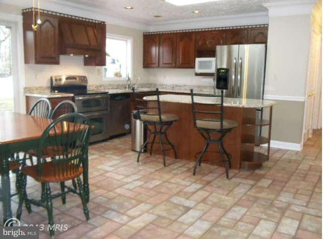 8315 Patapsco Road Pasadena, MD 21122 - Photo 12 of 30 Kitchen