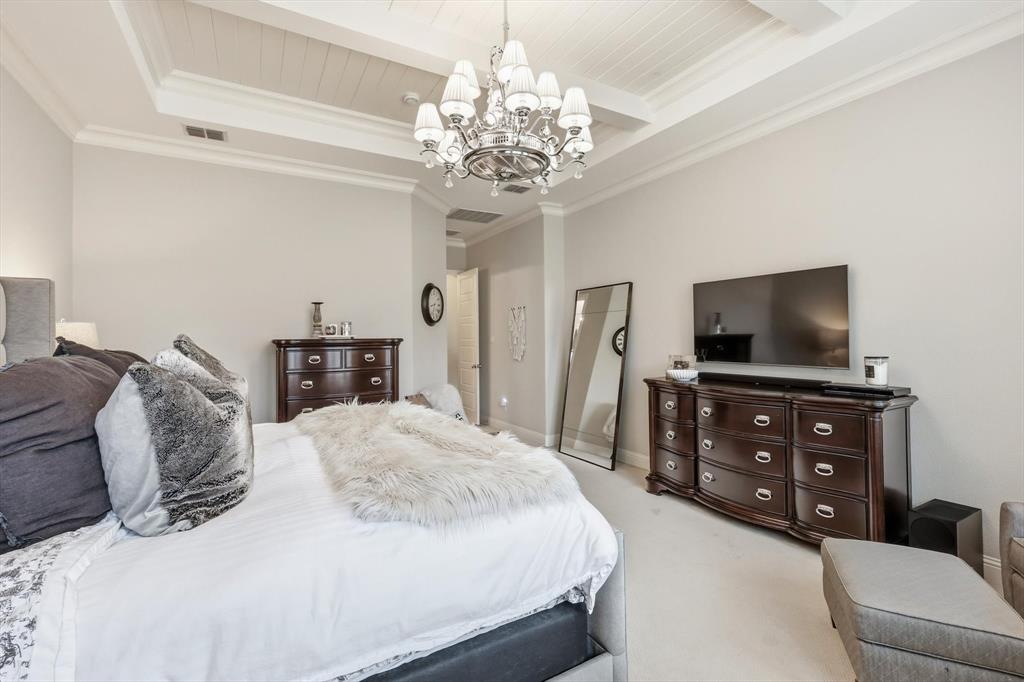 6721 Oak Knoll Road Flower Mound, TX 76226 - Photo 10 of 40 Note the tray ceilings with trim design.