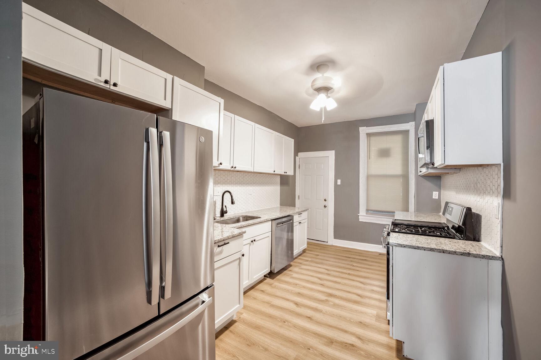 746 Dolphin Street Baltimore, MD 21217 - Photo 3 of 21