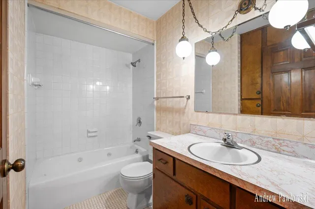 $150,000 | 7763 Coachman Lane, Jenison, MI 49428